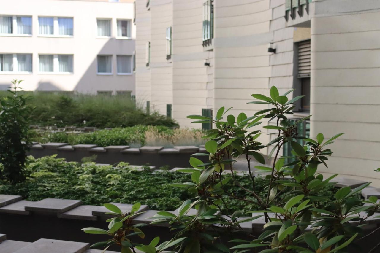 Downtown Cube Apartment Budapest Bagian luar foto